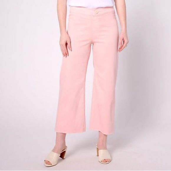 Isaac Mizrahi Live! Size 4 Tall Blush True Denim Wide Leg Ankle Pull On Jeans - Picture 3 of 5